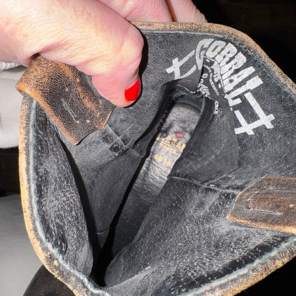 Corral Women’s  Black and Brown Western Boots - Picture 4 of 7